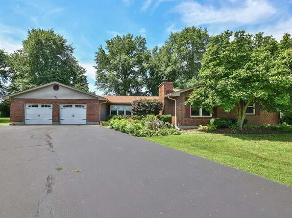 53 Leonard Dr, Blanchester, OH 45107