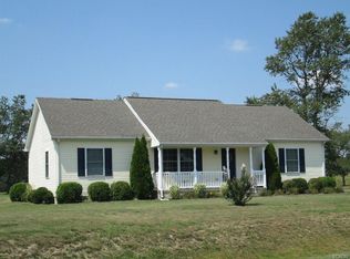 44 Falcon Crest Dr, Harbeson, DE 19951