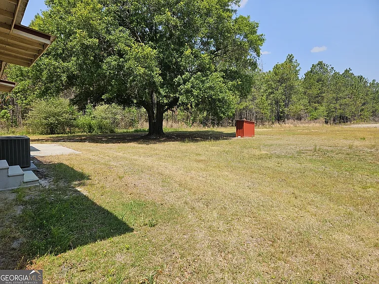 647 Buck Creek Rd — Photo 2