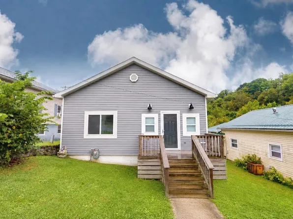 54 Mack St, Fairmont, WV 26554