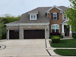 2002 Findley Cir, Lake Orion, MI 48360