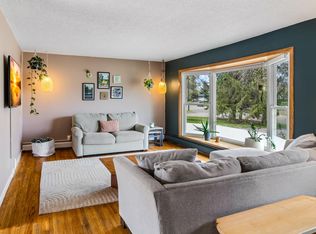 6609 Sumter Ave N, Brooklyn Park, MN 55428