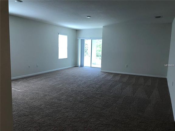 3rd image of 952 Chanler Dr