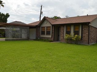 519 Highland Woods Dr, Highlands, TX 77562