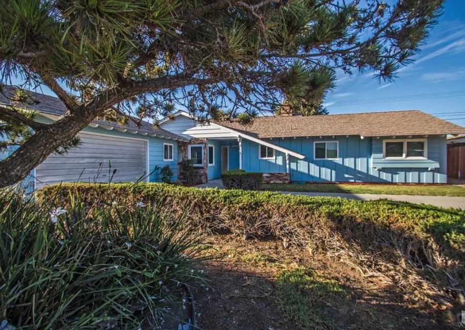 1st image of 623 Glenwood Dr