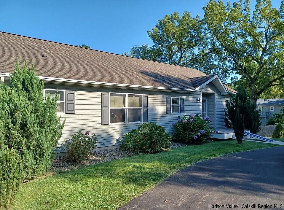2nd image of 159 Minturn Street