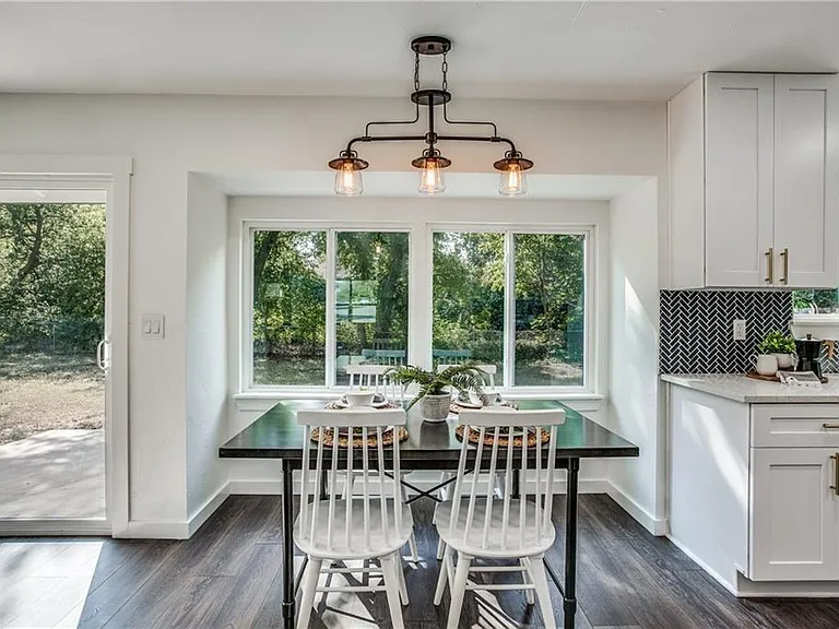 6220 Blarwood Dr — Photo 12