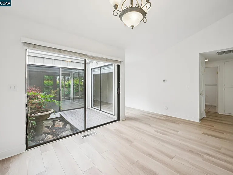 2137 Presidio Ct — Photo 8