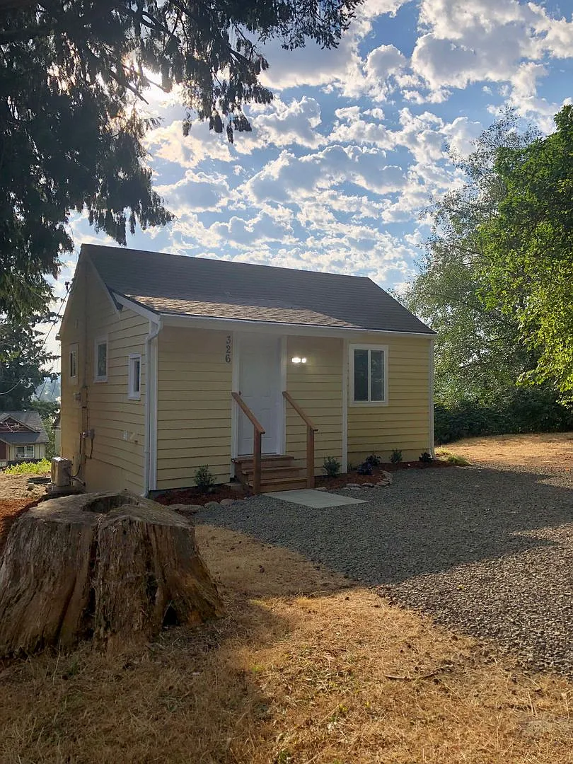 Cute Remodeled Studio — Photo 4