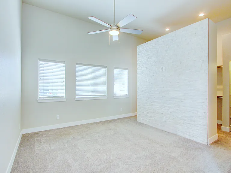 2208 Saison St — Photo 22