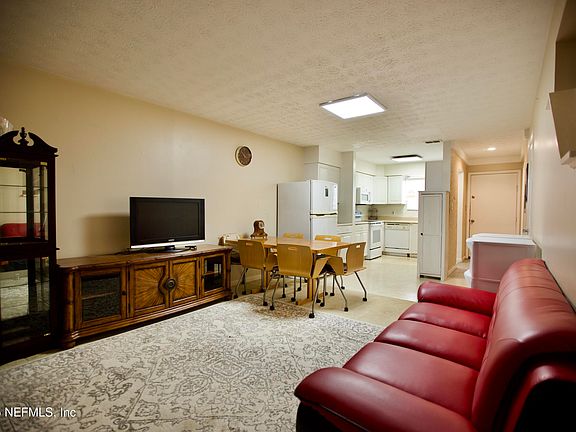3rd image of 1200 BRETTA Street #12