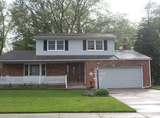 1784 Cherrylawn Dr, Toledo, OH 43614