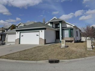 606 S Diamond Ct SE, Calgary, AB T2J7C8