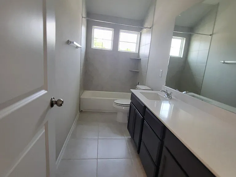 11300 Lago De Garda Dr — Photo 9