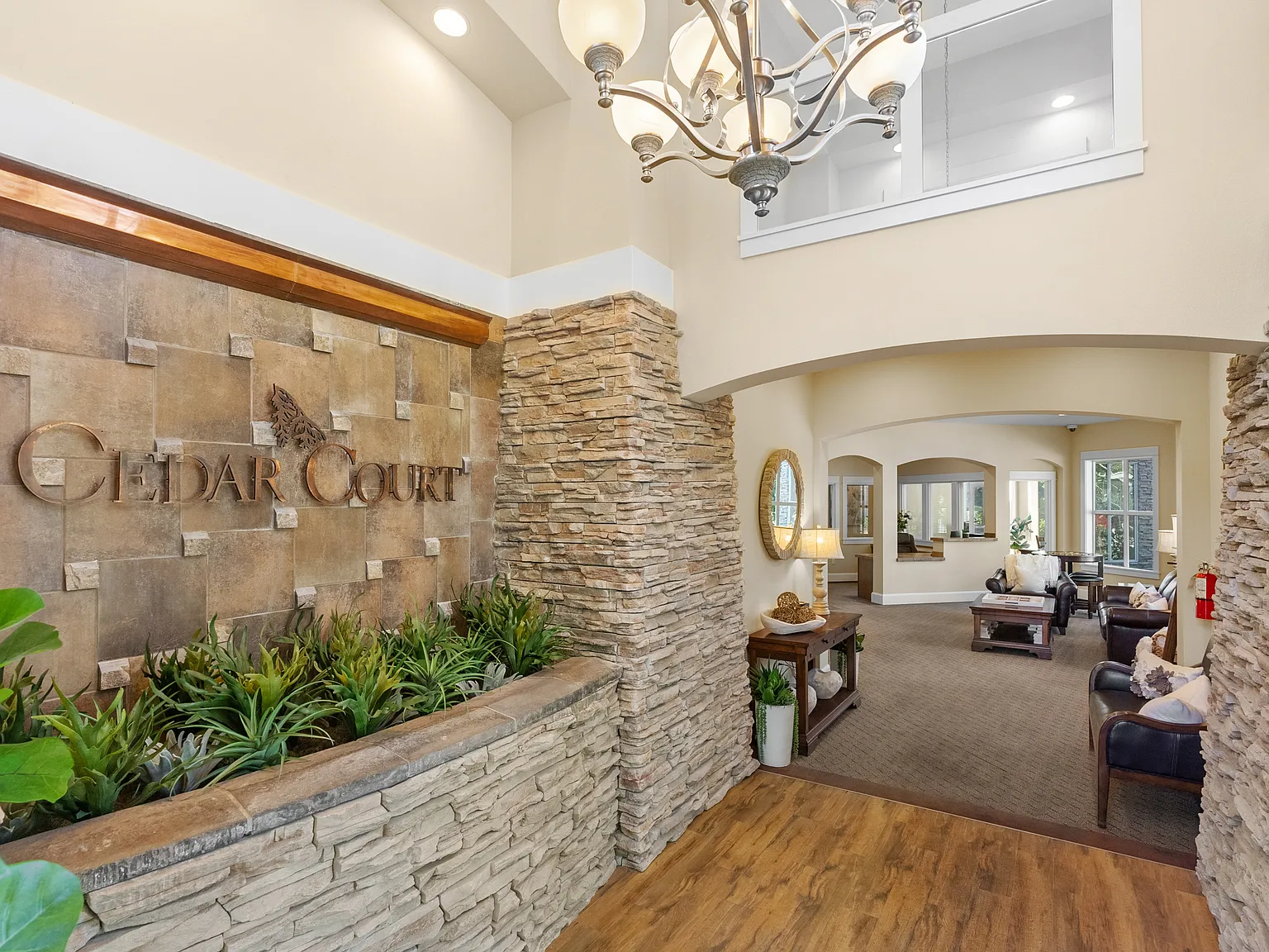 Cedar Court Apartments — Photo 2