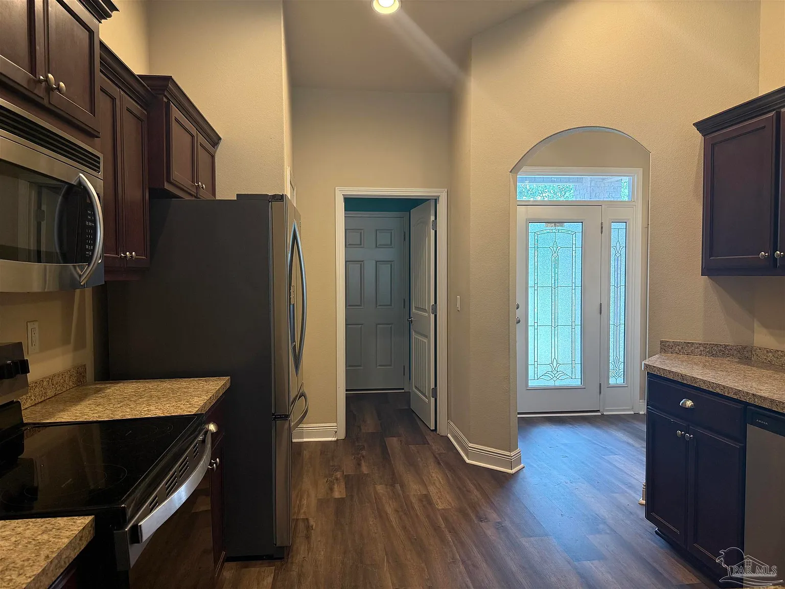 4 bed, 1783 sqft, $1,995 — Photo 3