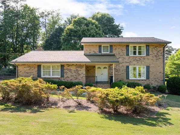 465 Pine Forest Dr, Lawrenceville, GA 30046