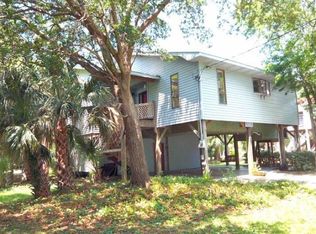 3116 Myrtle St, Edisto Island, SC 29438