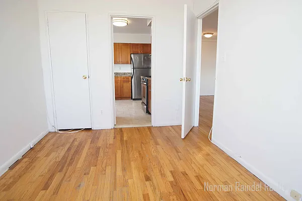 Rented by Norman Raindel, LREB | media 31