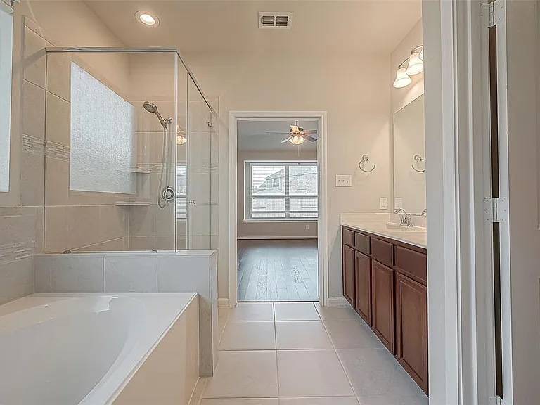 1711 Dominion Heights Ln — Photo 7