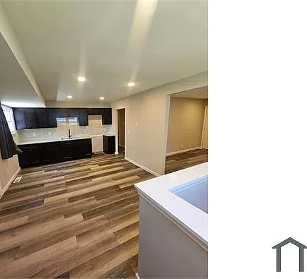 4 bed, $1,800 — Photo 1