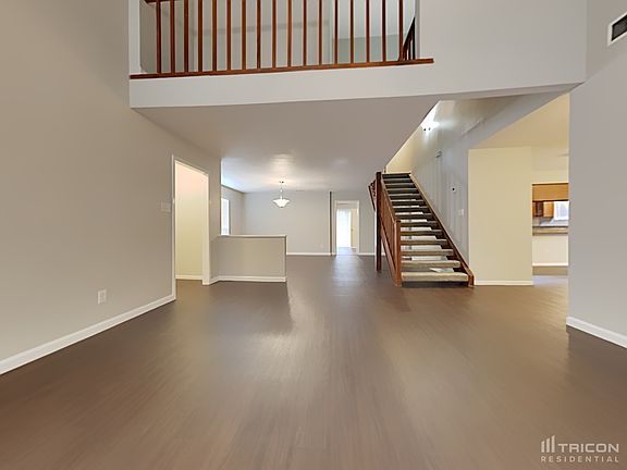 4th image of 2943 Crest Park Dr
