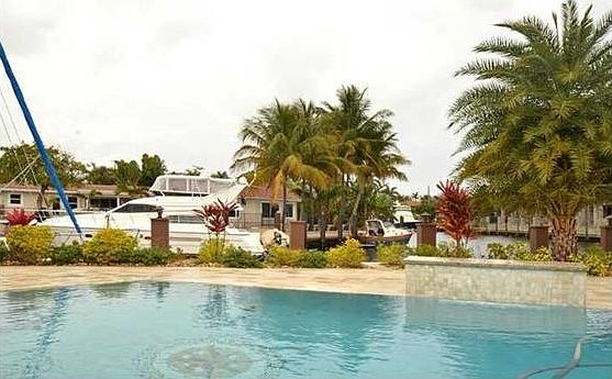 1st image of 249 Tropic Dr
