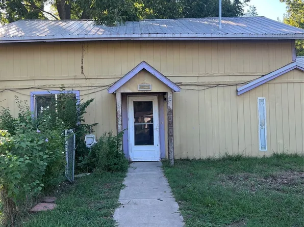 1300 W 4th St, Okmulgee, OK 74447