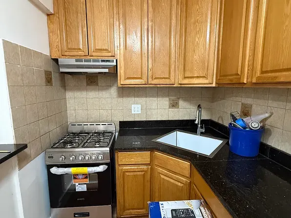 84-09 35th Ave #1M, Jackson Heights, NY 11372