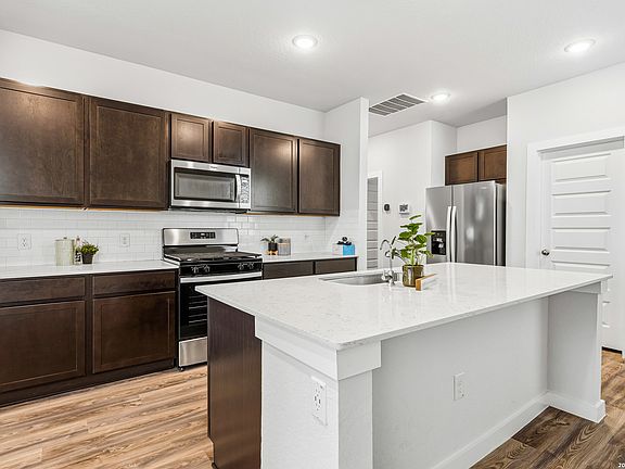 5th image of 5702 TOPAZ WAY