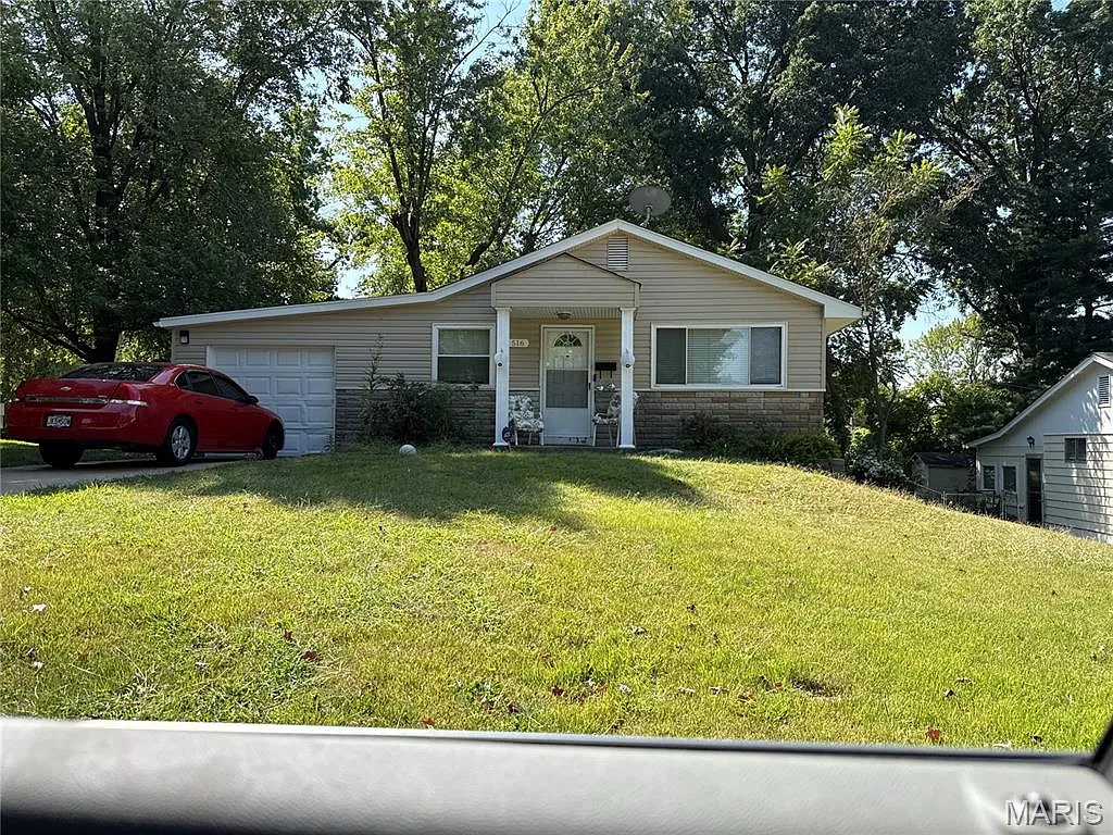 516 Alcove Ave photo 1