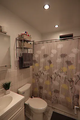 Rented by PMG Real Estate  | media 18