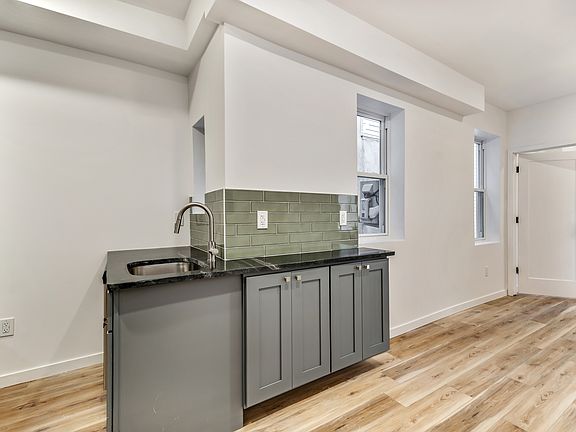 2nd image of 3836 W Girard Ave #3