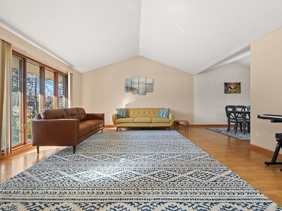 TRACY 完売間近！！ 32420 Tracy Ln, Solon, OH 44139 | Zillow