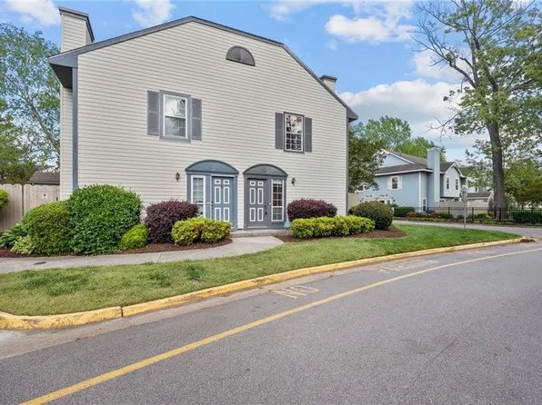 4540 Genoa Cir, Virginia Beach, VA 23462