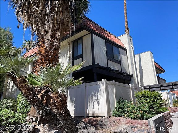 2nd image of 1420 Vegas Valley Dr APT 17