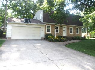 1837 Pineknoll Ave NW, Massillon, OH