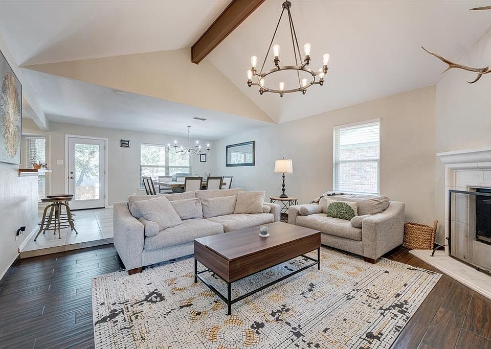 1st image of 2513 Bayberry Ln