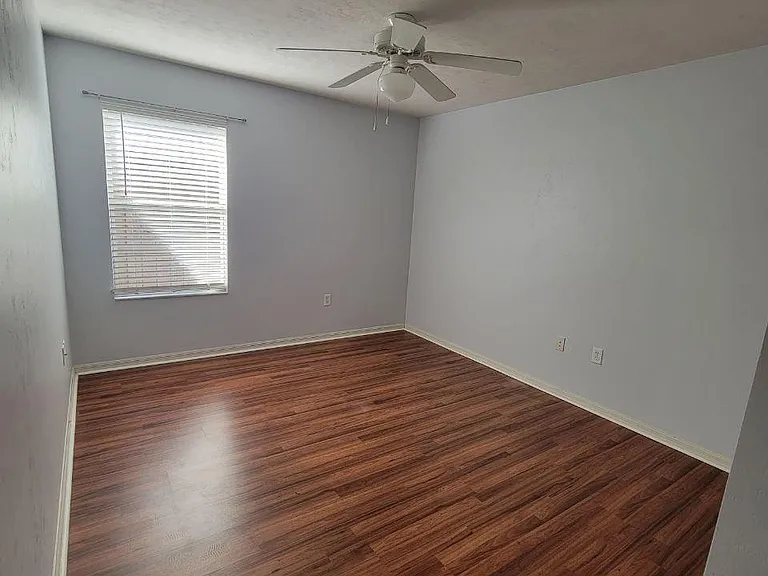 2216 NW 52nd Pl — Photo 18