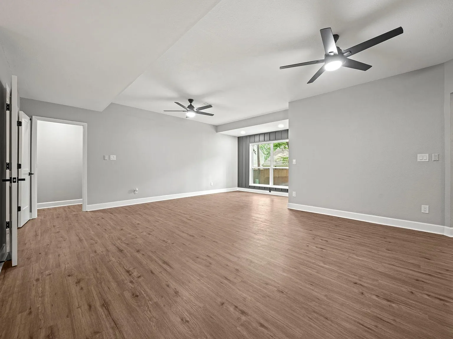 3 bed, 2.0 bath, 1891 sqft, $3,100 — Photo 4