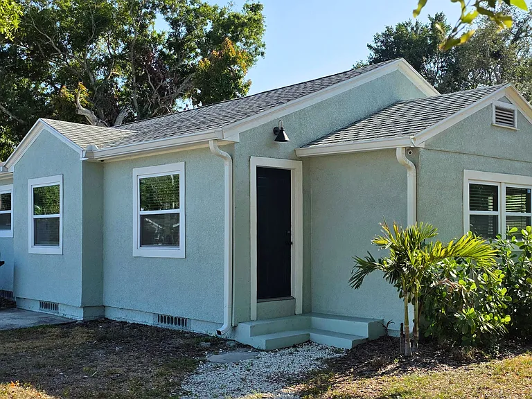 Exterior Front / Side