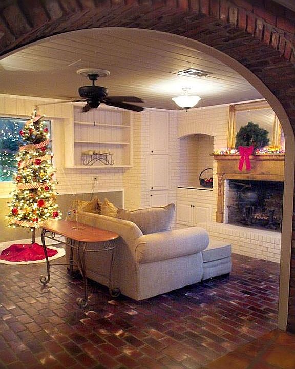 Be home for Christmas! (Keeping Room/Formal Dining)