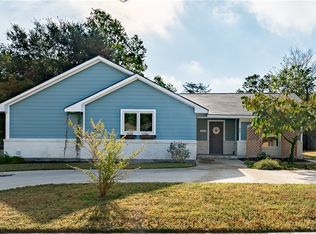 807 Lazy Ln, Bryan, TX 77802