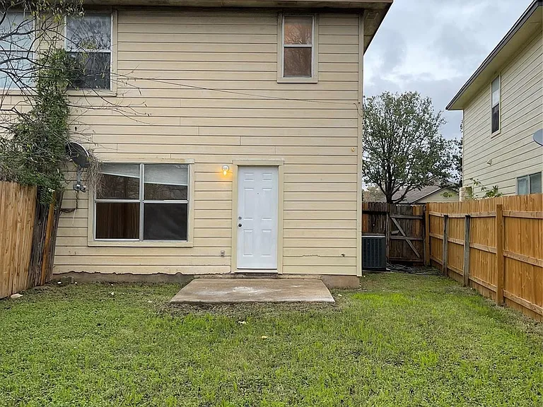 1013 Christopher Ave #A — Photo 16