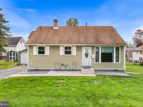 6 Harrison Ave, Aston, PA 19014