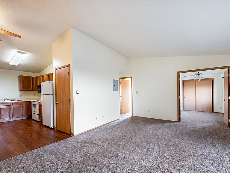 Oakland Pointe — Photo 25