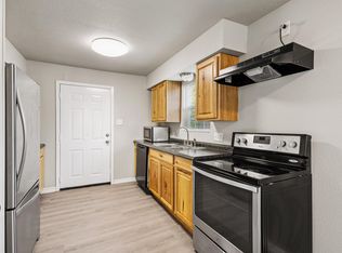 430 Nunnalee Ave, Van Alstyne, TX 75495