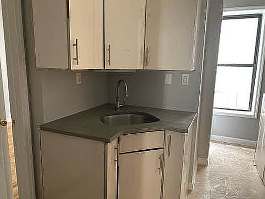 1st image of 1571 Lexington Ave #2