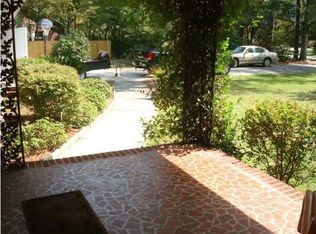 542 Simmons Ave, Summerville, SC 29483