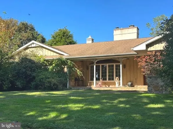 3456 Aquetong Rd, Doylestown, PA 18902